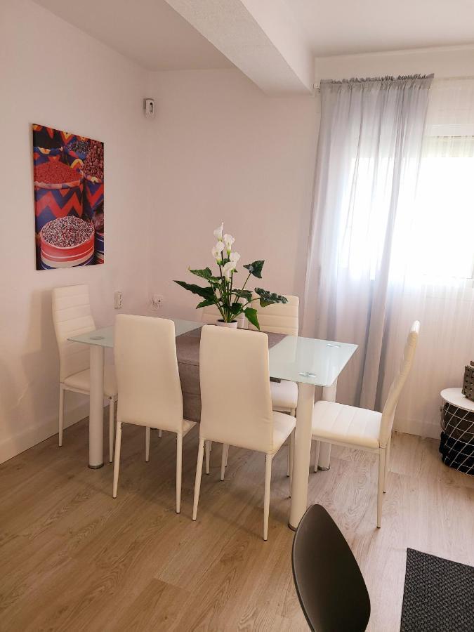 Almeria Sol Y Sur Apartmento - Netflix Y Parking Gratuito Luaran gambar